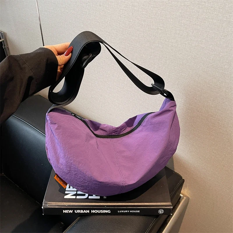 

New Nylon Sewing Thread Casual Solid Color Crossbody Bags 2025 Hot Selling Simple Zipper Soft Popular Commuting Shoulder Bags