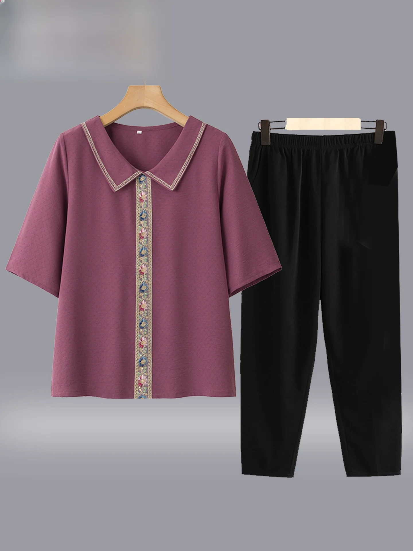 TUCANO 2026 Novo Estilo Camisa da Mamãe Manga Curta Gola Dobrável Conjunto de Duas Peças para Idosas Acima de 80 Anos Roupa S...