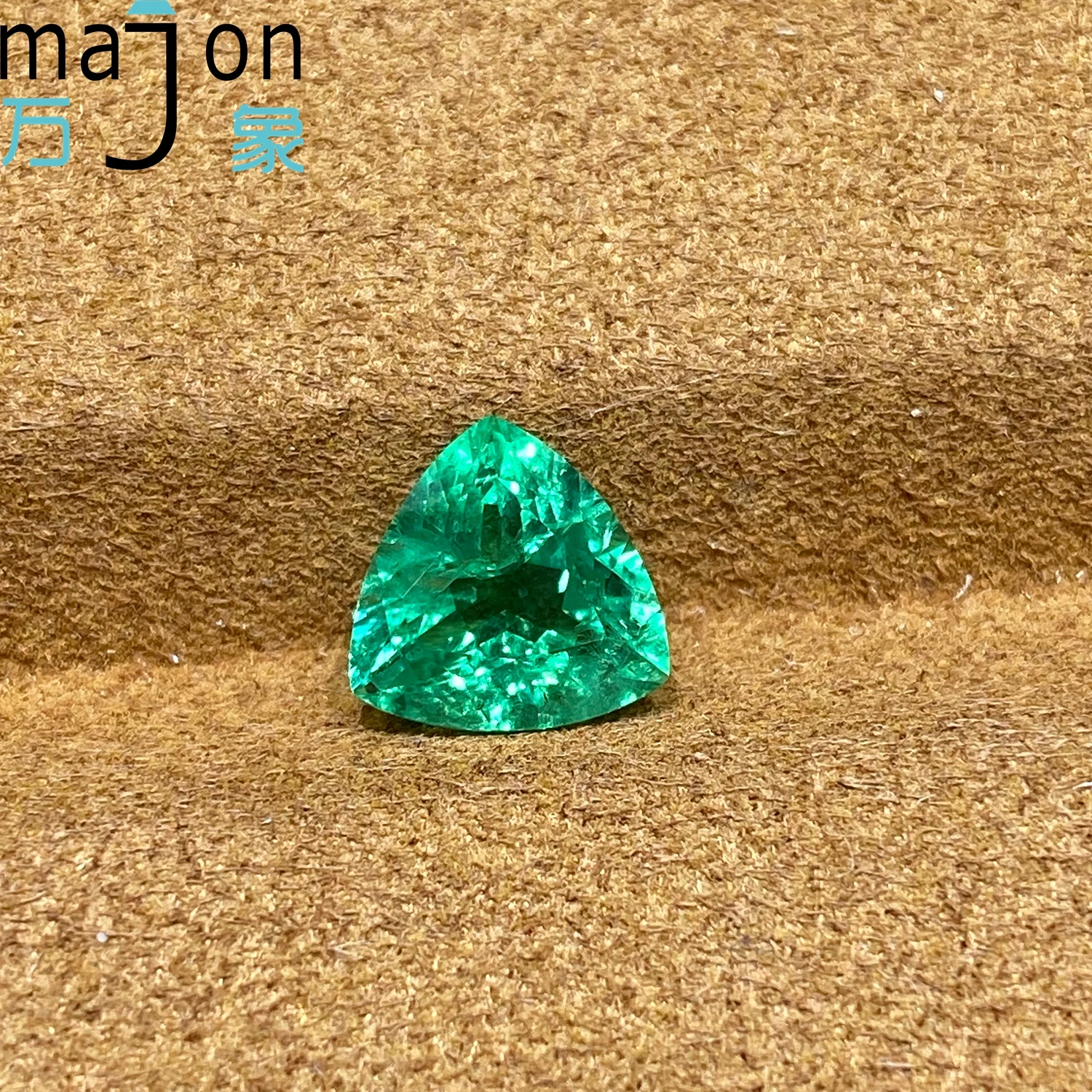 Pierre d'émeraude cultivée en laboratoire, coupe à la main, 1,5 ct, en forme de Trilliant colombien, avec certificat AGL pour la fabrication de bijoux