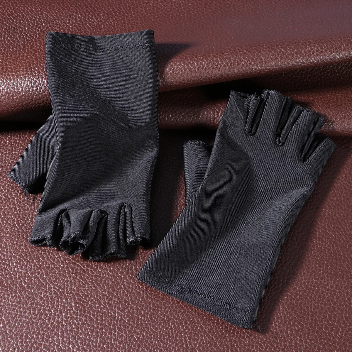 

5Pair Uv Shield Gloves Nail Art Manicure Hand Protector Lightweight Anti Uv Half Finger Glove for Gel Nail Outdoor Sport