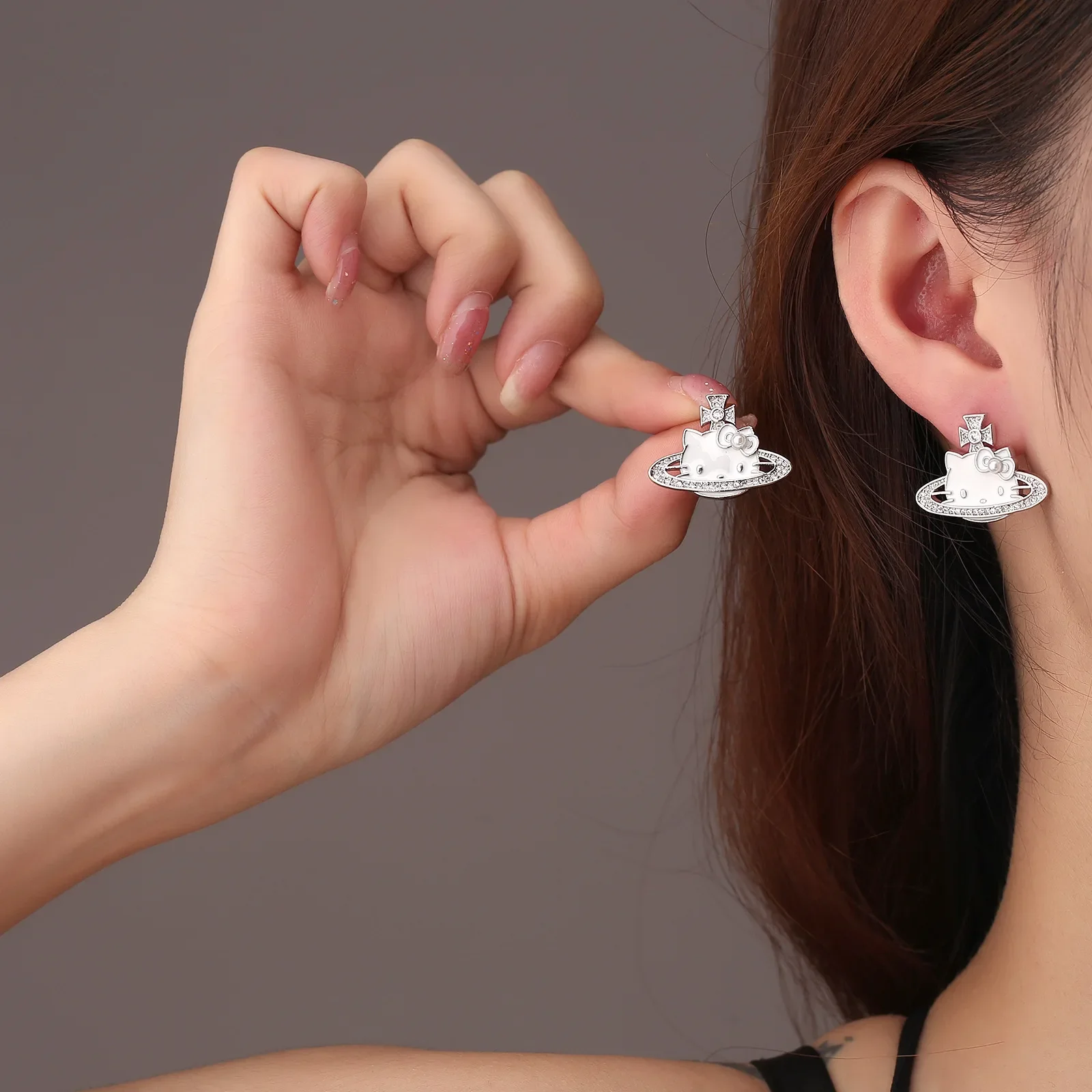 Sanrio New Cute Hello Kitty Super Cool Saturn Earrings Sweet Girl Stud Everything Circle Saturn Shaped Cat Ear Stud Holiday Gift