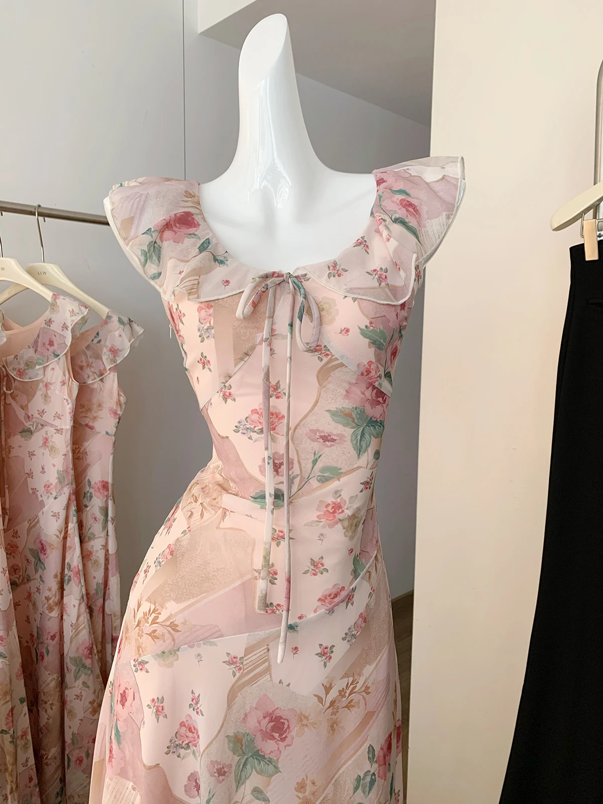 فستان نسائي صيفي طويل مكشكش على الكتف بدون أكمام مزين بالزهور، فستان طويل نحيف للعطلات #4