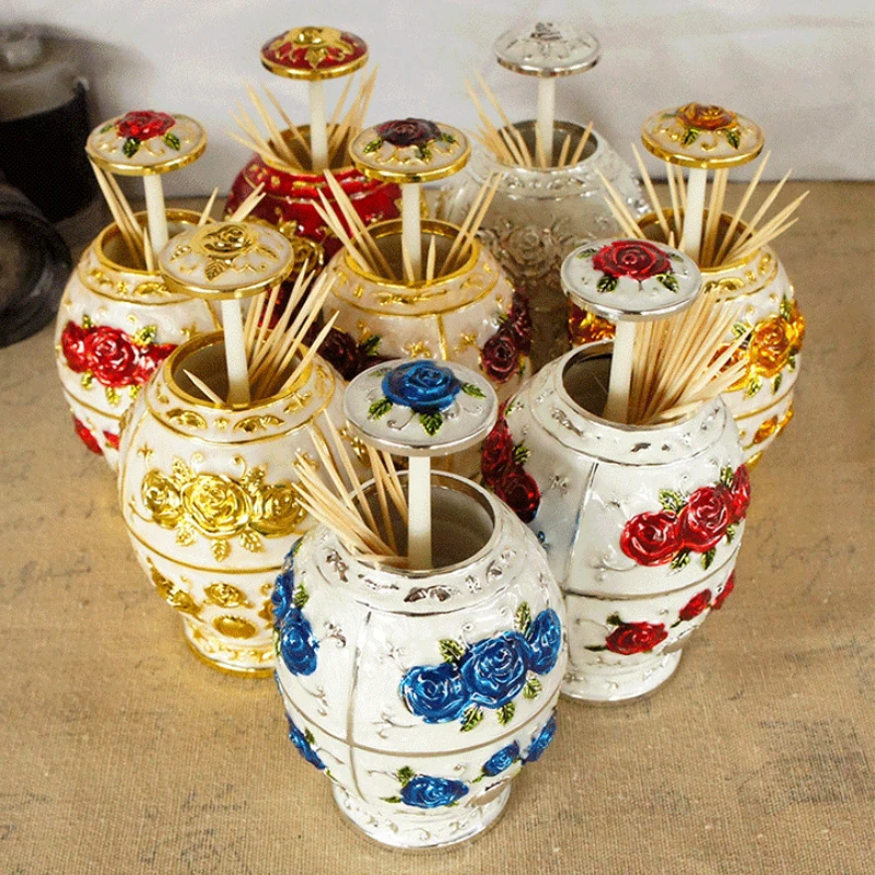 

European Retro Automatic Pop-up Toothpick Holder Convenient Fashion Plastic Retro Toothpick Holder Home Storage Decoration