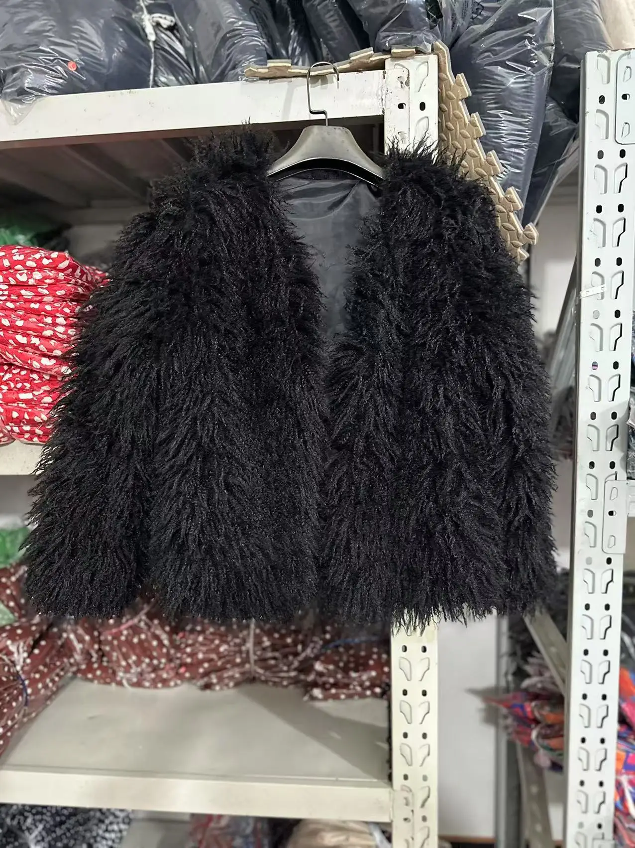 Tide Fashion Outerwear European Style V-neck Loose Coat All Match Casual Faux Fur Jacket Women New Autumn Winter 2025