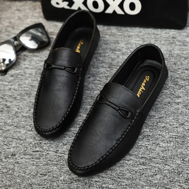 Summer New Men\'s Loafers Comfortable Flat Casual Shoes Men Breathable Moccasins Slip-On Soft Leather Driving Shoes 2023