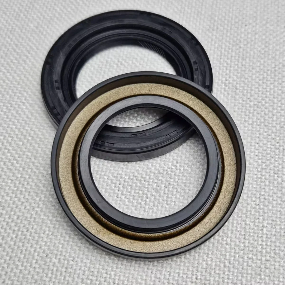 2 PCS Transmission Output Shaft Seal 09G301189 for VW Beetle Passat Tiguan POLO BORA GOLF Jetta Touran Santana 09G 301 189