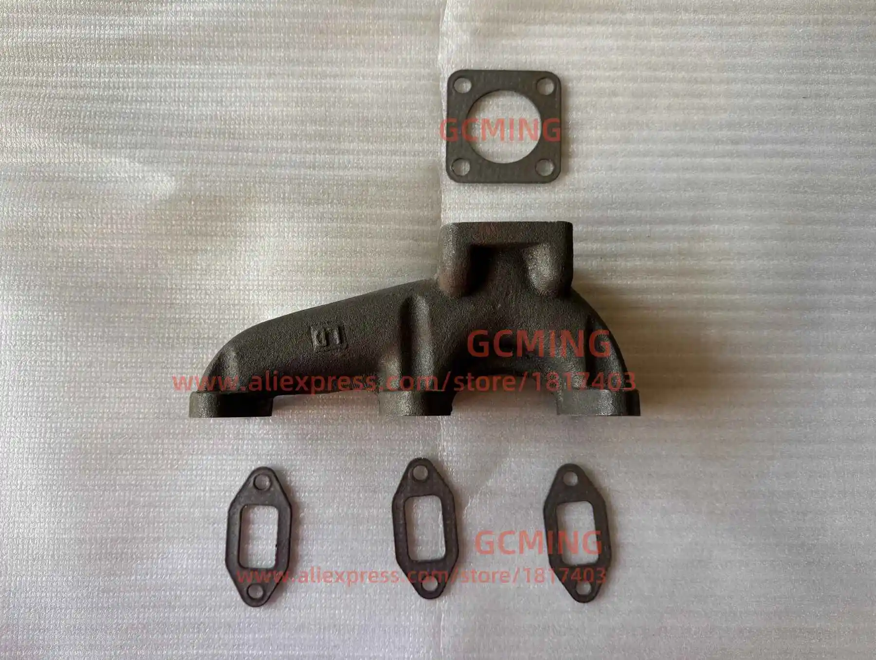 Laidong LL380B-08001 مشعب العادم (4 فتحات)، 4 جوانات متضمنة، أجزاء المحرك Laidong LL380BT / LL380T / KM385BT / KM385T