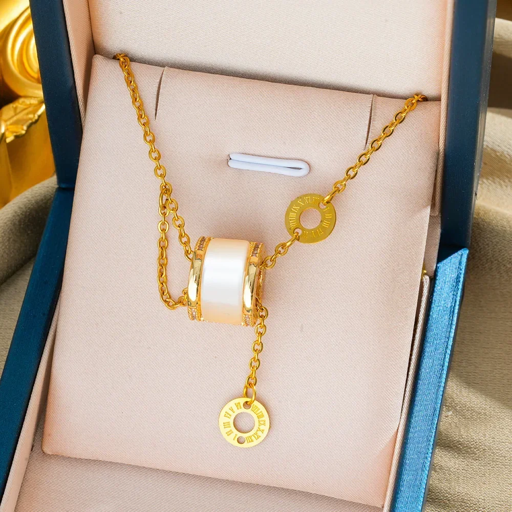 9527القلادة الكبيرة المصنوعة من الفولاذ التيتانيوم هي سلسلة الترقوة الراقية عصرية ومتعددة الاستخدامات للنساء