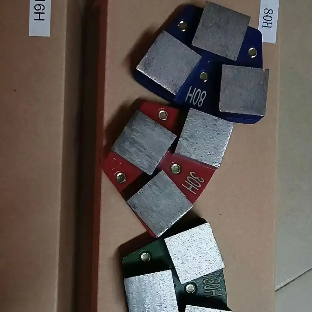 

3 Big Segments Diamond Grinding Disc Puck Scraper Tools Tooling For Concrete Floor Prep for Sase Diamatic Grinder Machine 12PCS