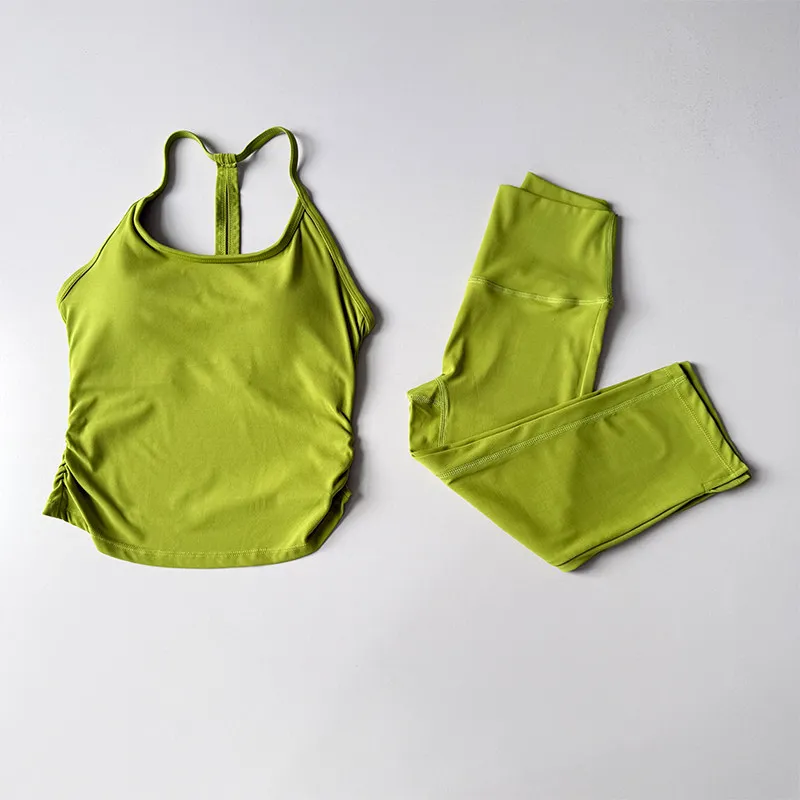 2-teiliges Nude High-Waisted Butt-Lifting Yoga-Set: Fitness-Cropped-Leggings, Sport-BH, stoßfestes Trainings-Oberteil und -Unterteil. – Detail 3