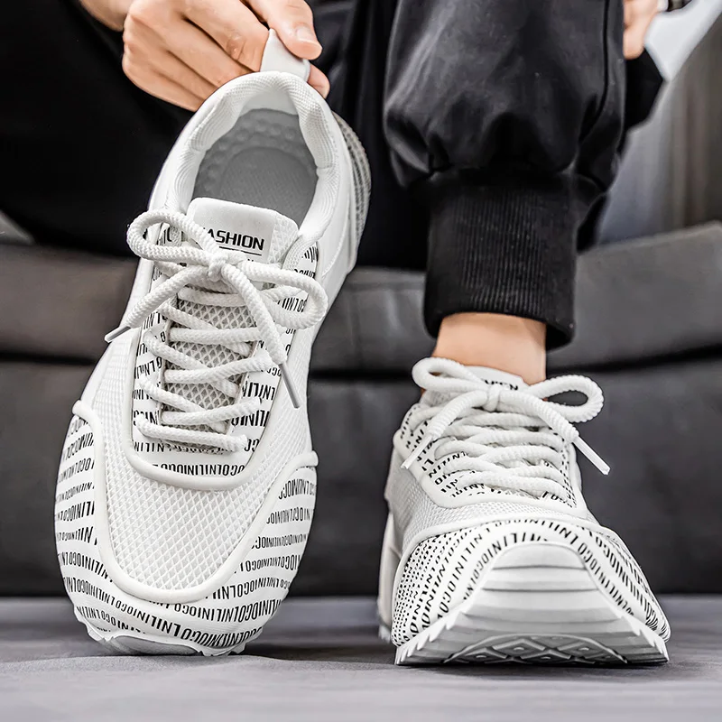 

2025: универсальная повседневная обувь на толстой подошве. Модная студенческая обувь. Мужские туфли на доске с закрытой подошвой. Модные стили обуви. Спортивная обувь.