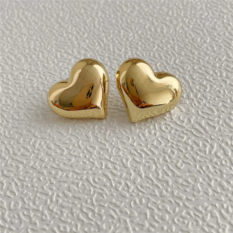 Minimalist Gold Silver Color Smooth LOVE Heart Stud Earrings for Women Trendy Elegant Wedding Bride Jewelry Gift
