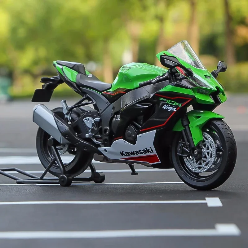 โมเดลรถมอเตอร์ไซค์คาวาซากิแบบ ZX-10R ของเล่นโลหะหล่อจากโลหะสำหรับแข่งข้ามประเทศของสะสมมอเตอร์ไซค์ของขวัญสำหรับเด็ก