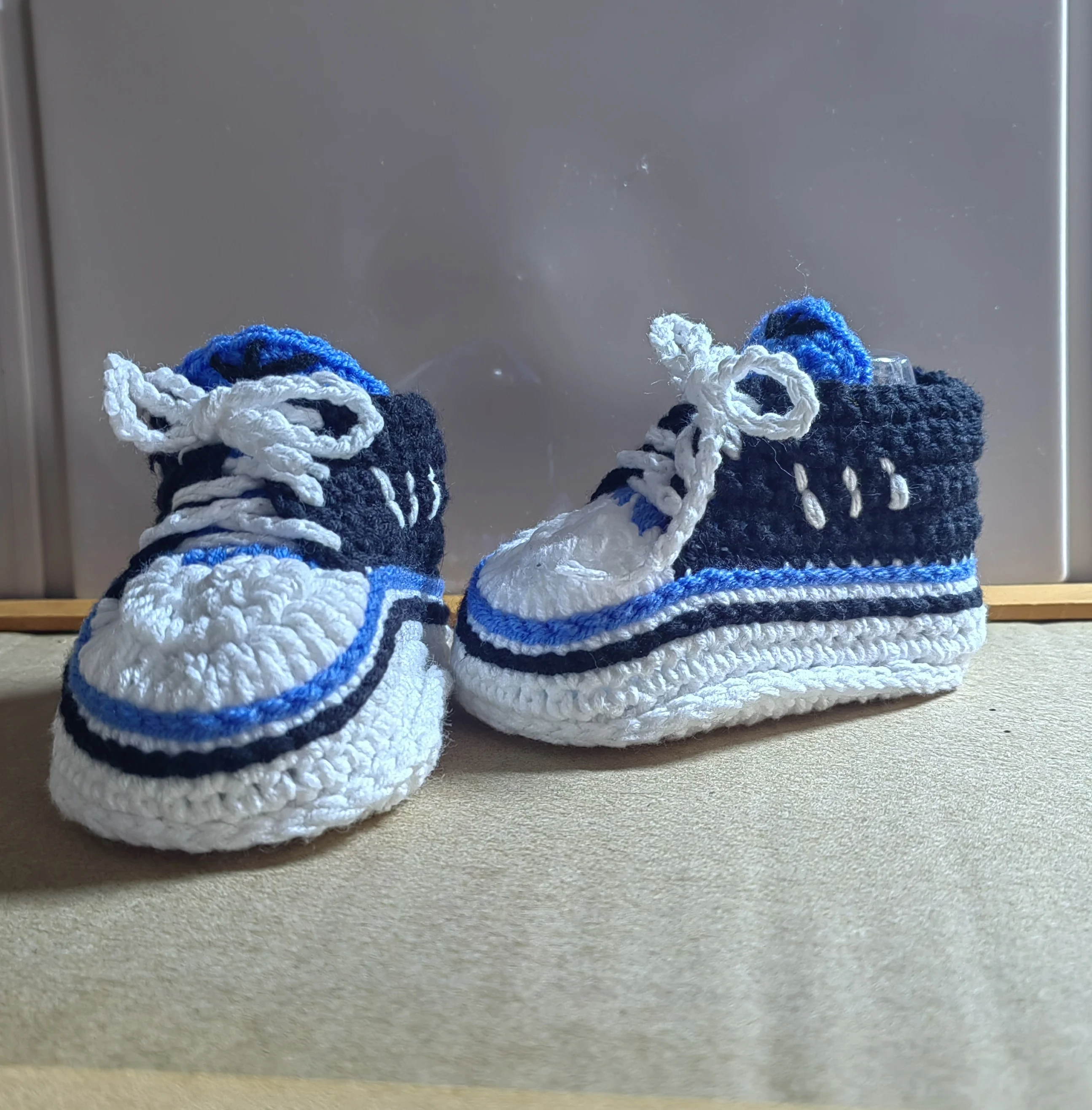 Newborn Shoes  Toddler Boots Baby First Walkers  Baby Girls Boys Fluff Soft Unisex Crib Shoes  handmade shoes