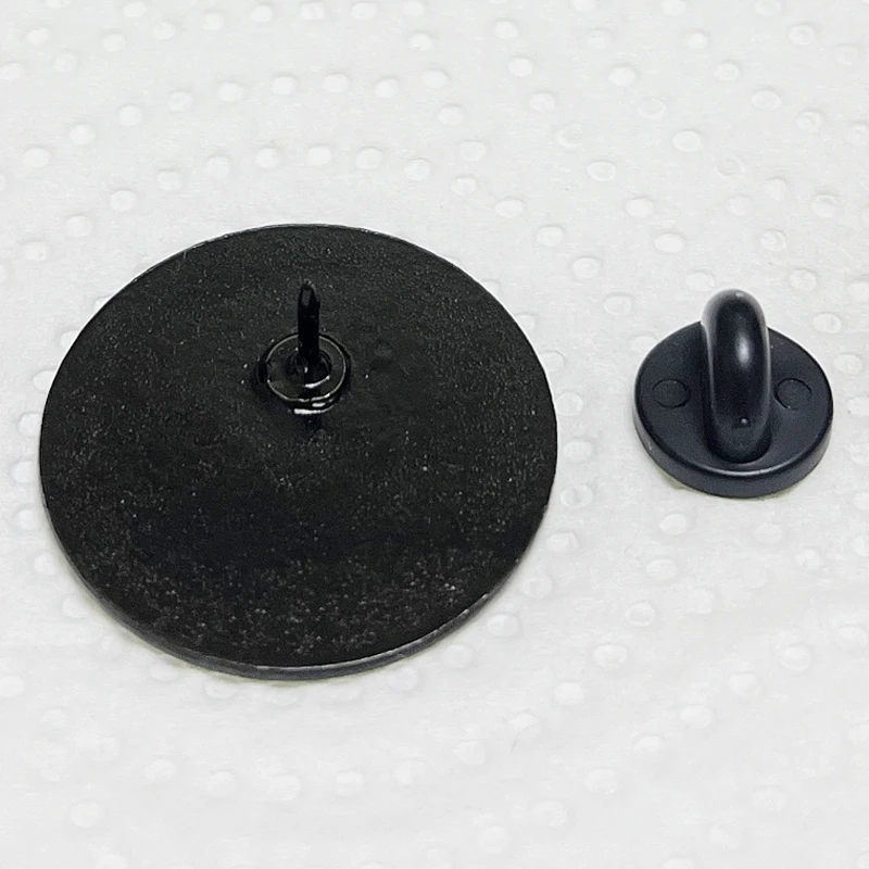 تعانق الكلاب الظهر الأبيض مانغا الهزلي المينا دبوس دبابيس الموسيقى والمجوهرات