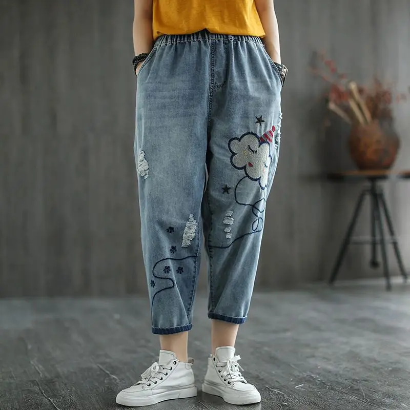 Embroidered Jeans Women Spring and Summer New Cropped Retro Casual Oversized Loose High Waisted Embroidered Slim and Versatile