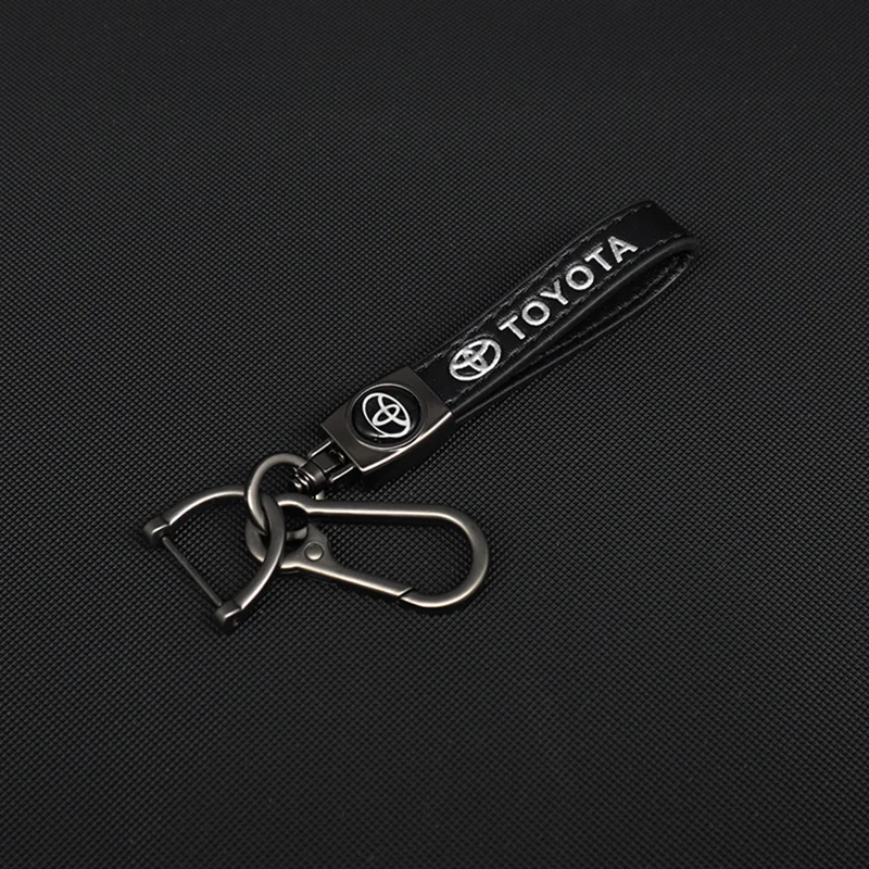 Leather Car Styling Keyring Car Logo Keychain Pendant Gifts Accessories For Toyota Rav4 Prado Yaris Hilux Prius Avensis Auris