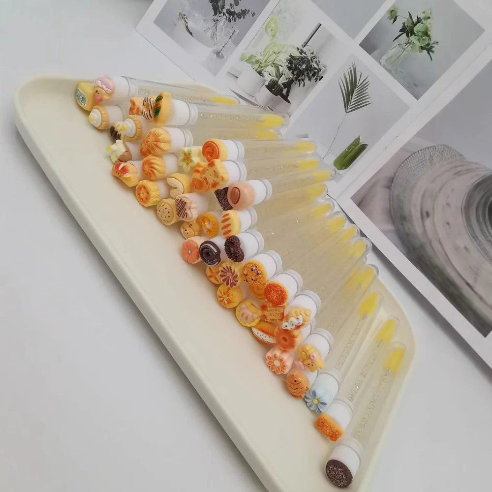 Commercio all'ingrosso Cartoon Cottura Torta Biscotti Bicky Lash Brush Tube Ciglia Lash Mascara Bacchetta Tubo Spoolie Custodie Ciglia Lash Brush Tube