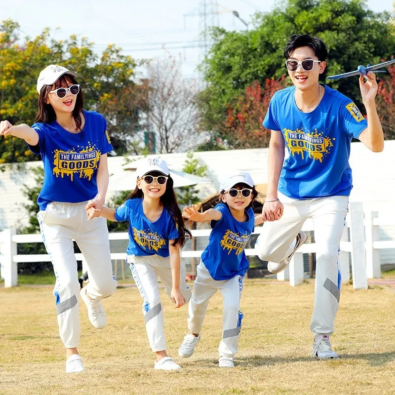 

Одинаковая семейная спортивная одежда 2025 года, спортивный костюм для мамы, дочки, папы и сына, спортивный костюм, повседневная одежда для близнецов, повседневный летний костюм