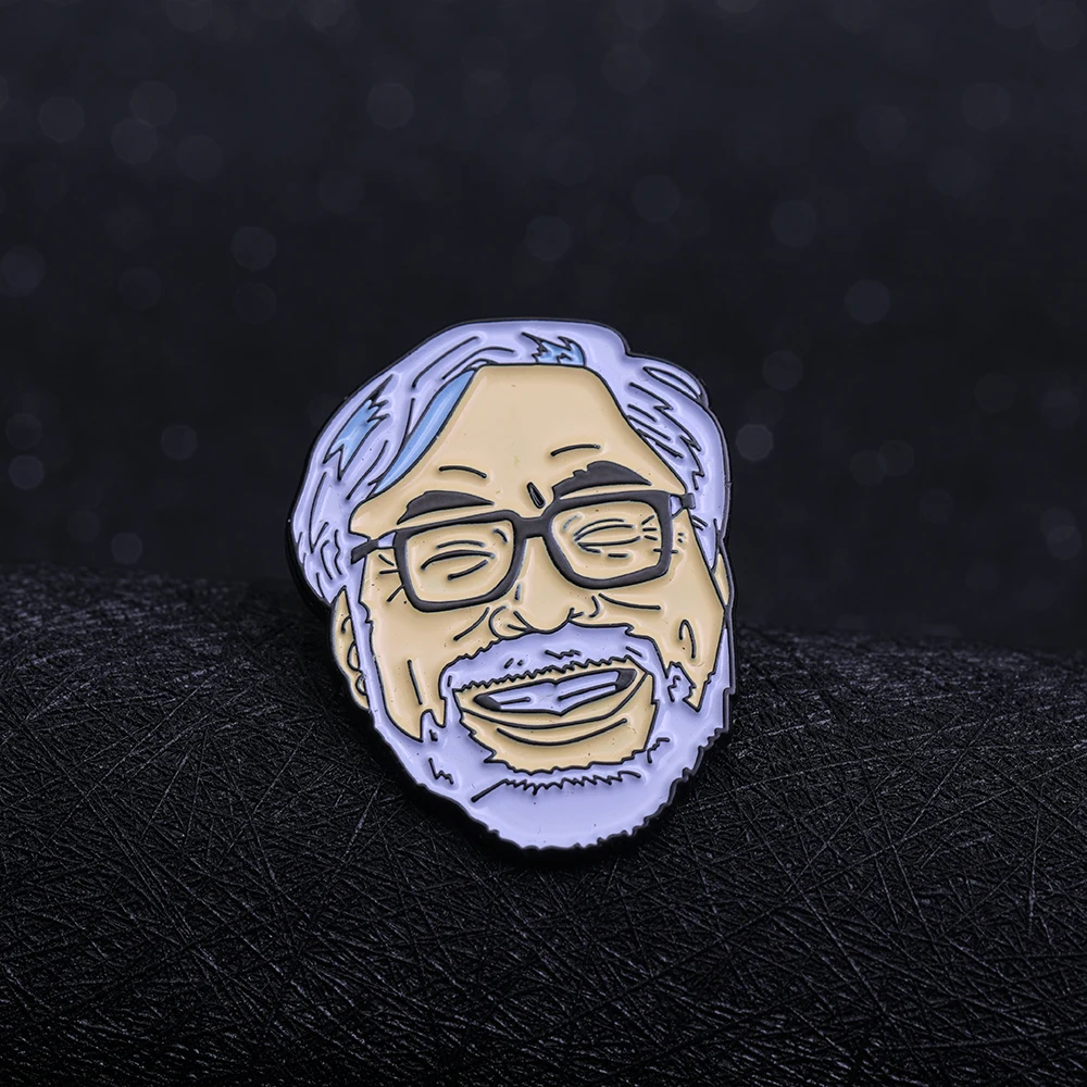 Harajuku Japan Style Hayao Miyazaki Face spille Head Sculpture Pins For Anime Fans Souvenir Badge Cheer Together