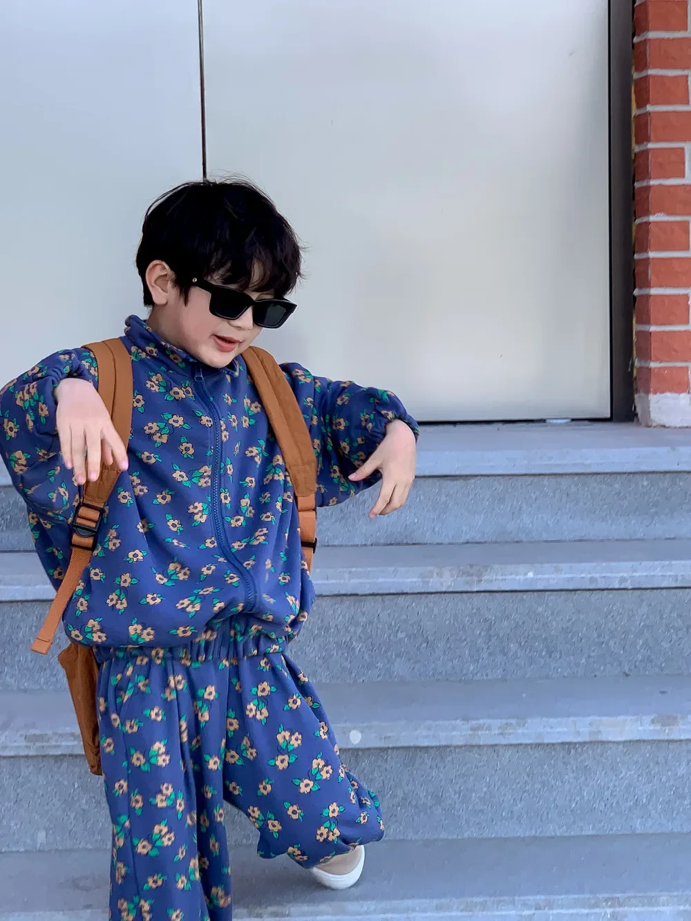 Childrens Set 2024 Autumn Edition Boys and Girls Korean Floral Top Pants Two-piece Set Childrens Casual Set