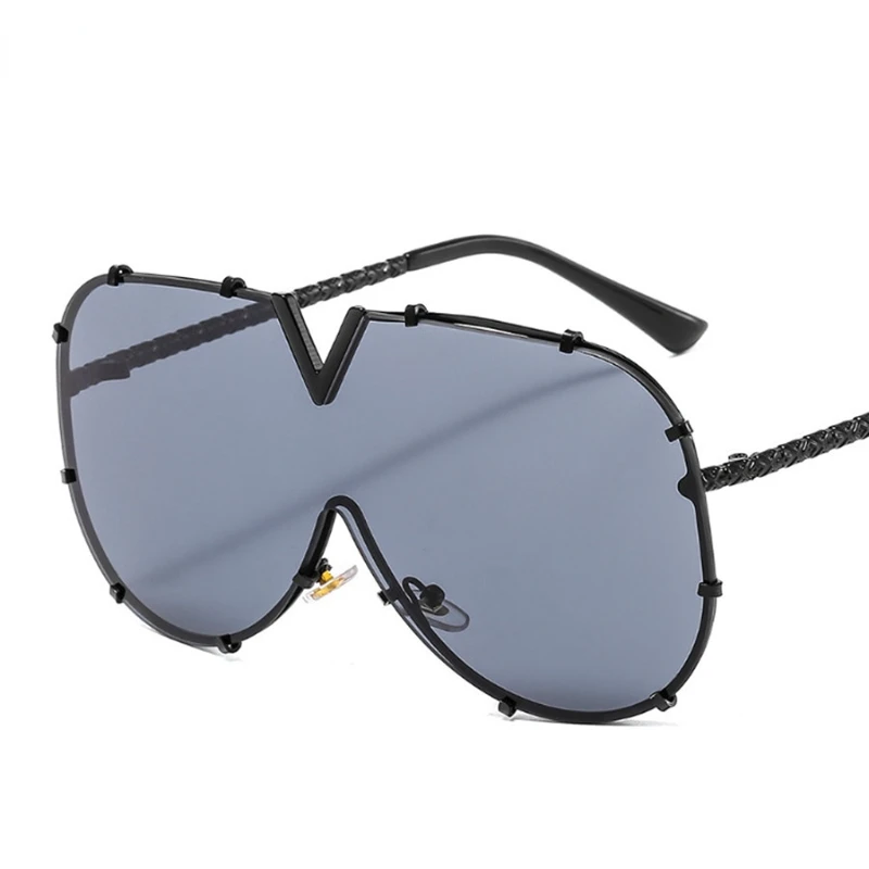 Women Fashion Luxury Vintage Big Frame UV400 Sunglasses Adult Men Metal Curved Outdoor Sun Protection Eyewear Female Sunglasses
