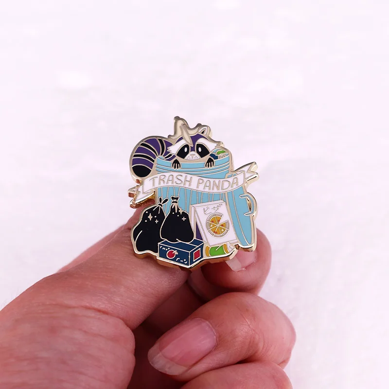 Guaxinim Trash Panda Esmalte Pin, Bonito Animal Broche Jóias, Enviar Amigo Presente