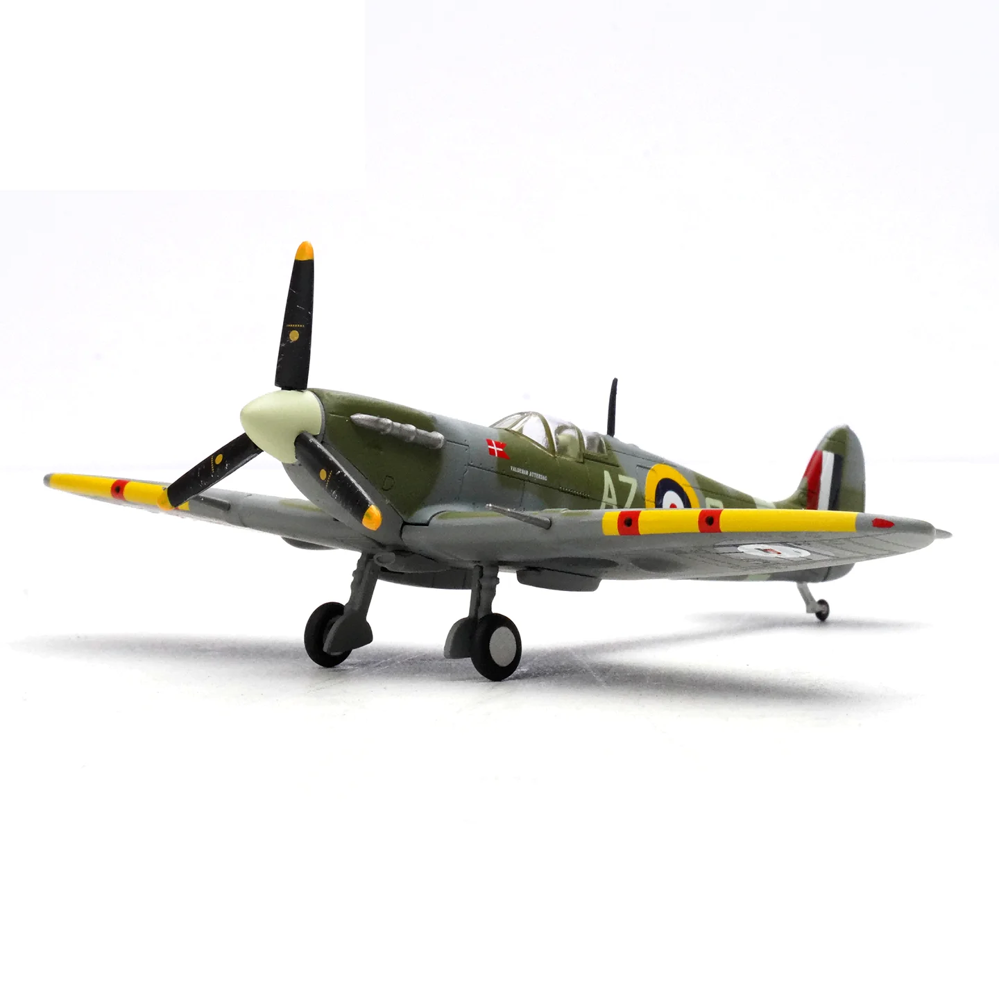 1: 72 14618LA UK Spitfire Fighter Model MKVB AZ-G234 Squadron 1942 Alloy Model Aircraft view 6