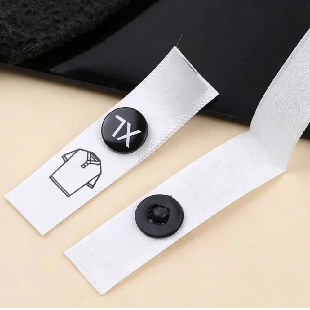 Größenmarkierung für Kleidung mit Knopf, Satinband-Größenetikett für Poloshirts, 500 Stück/Packung – Detail 3