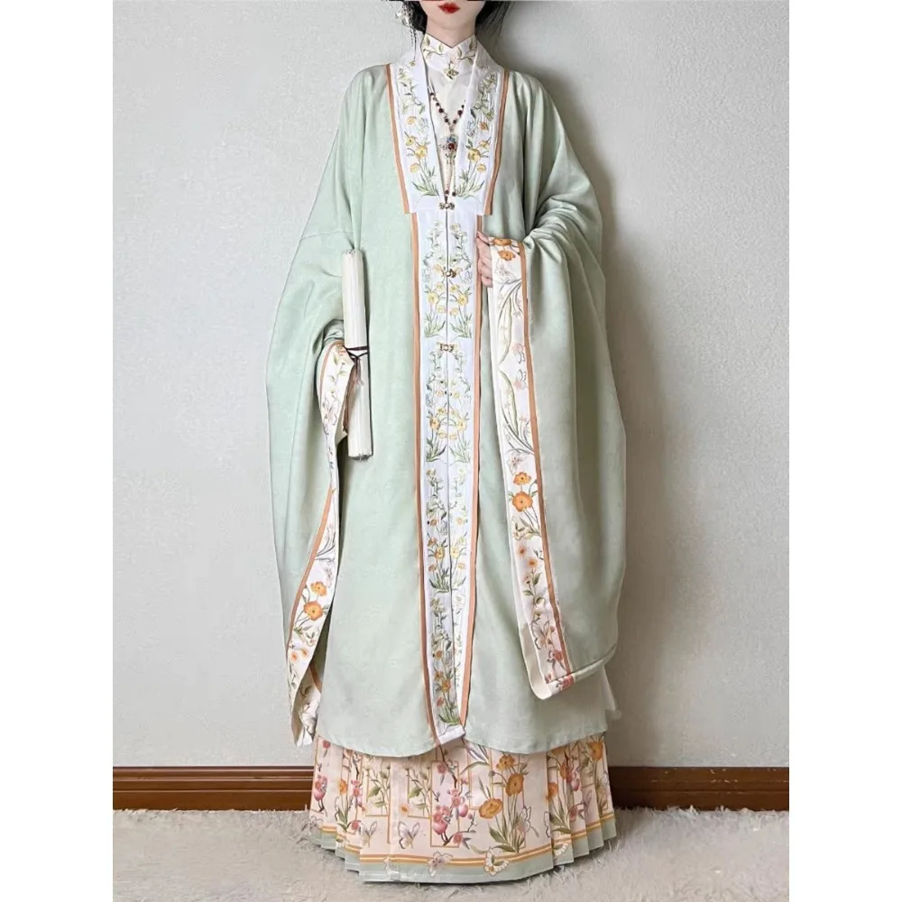 Ming-made Hanfu suit, embroidered stand-neck cardigan, horse skirt, a full set of ancient national style