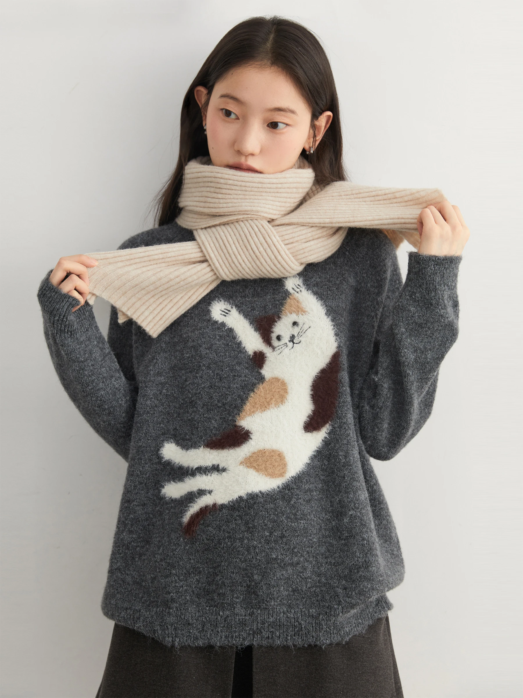 Women’s Loose Fit Cartoon Cat Sweater - Cozy Autumn Knit