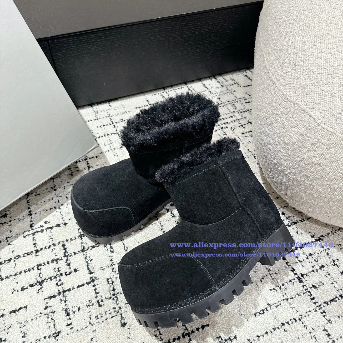 Big Round Toe Boots Cow Suede Boots Novel Designer Slip-On Winter Boots Fashion Show Newest Style Warm Snow Boots Men Women