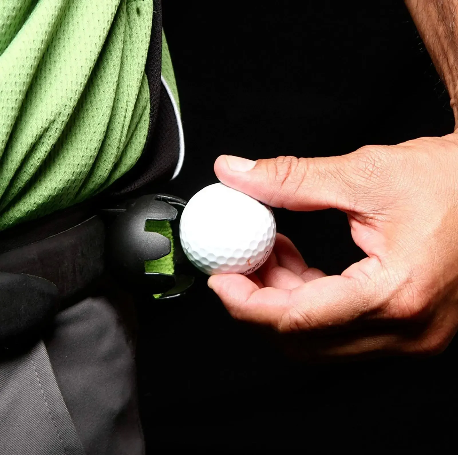 نظام مشبك حزام مريح لغسالة كرات الجولف من الدرجة الاحترافية مع حزام من النيوبرين المسامي مثالي لملحقات حقيبة عربة الجولف