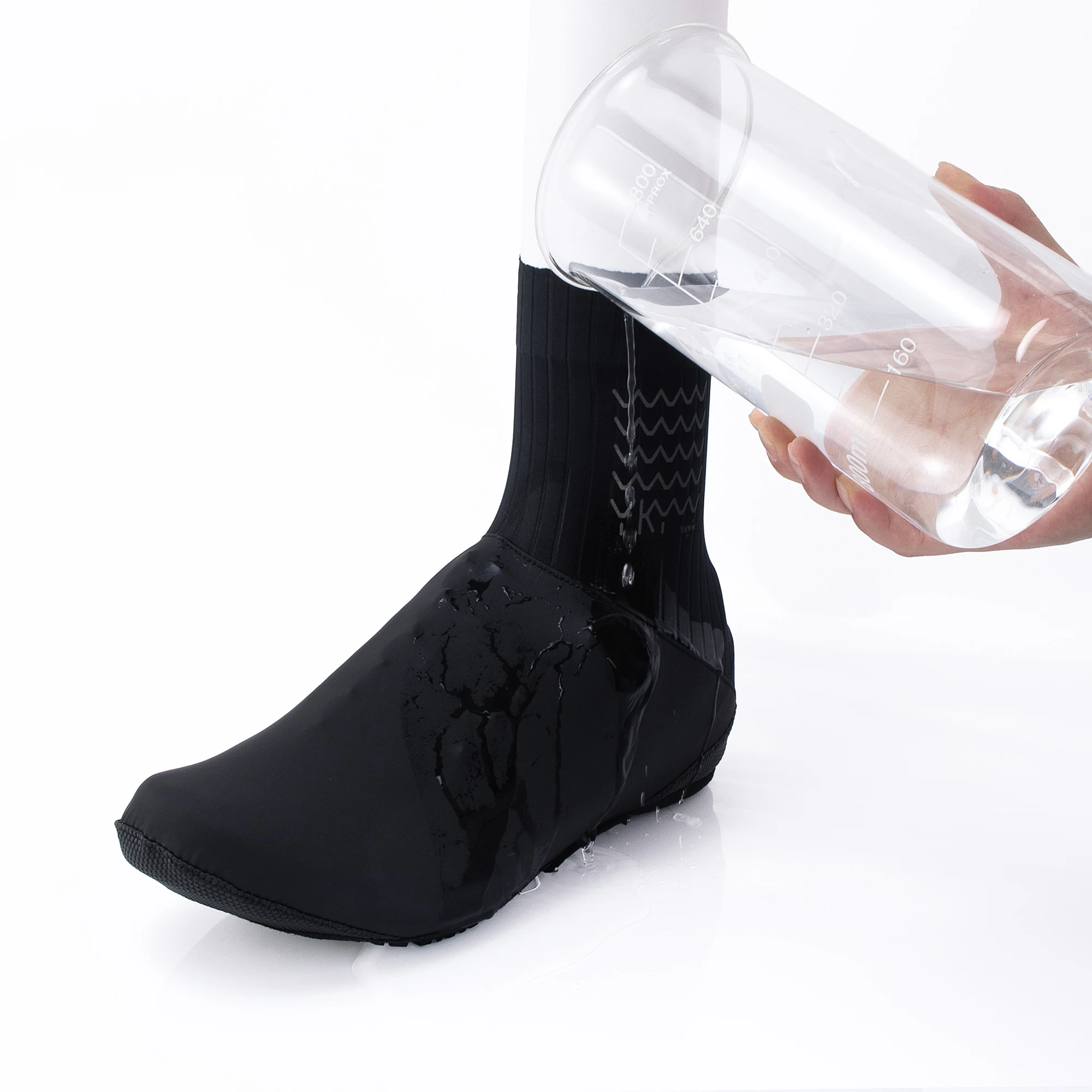 Thumbnail 3 - #16 Bicycle Shoe Covers Comparison Guide