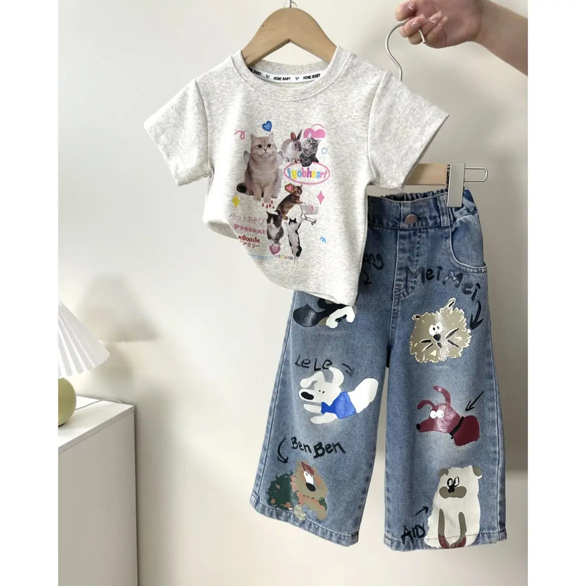 

New Baby Girls Summer Cute Sets Cartoon T-shirt + Jean Pants Princess Fashion Suits 2-8T