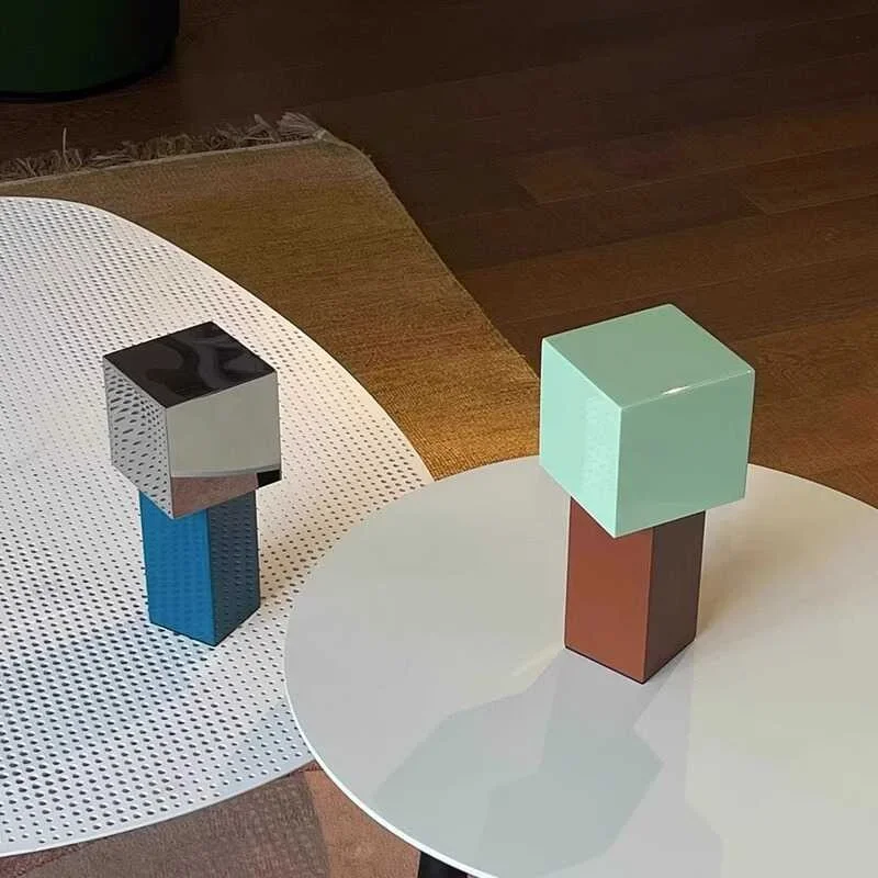 Lampu Meja Samping Tempat Tidur Desain Modern Denmark ATD7, Lampu Ambient Dekoratif Persegi Berbahan Besi dan ABS, Dapat Diisi Ulang, Portabel, Bertenaga Baterai