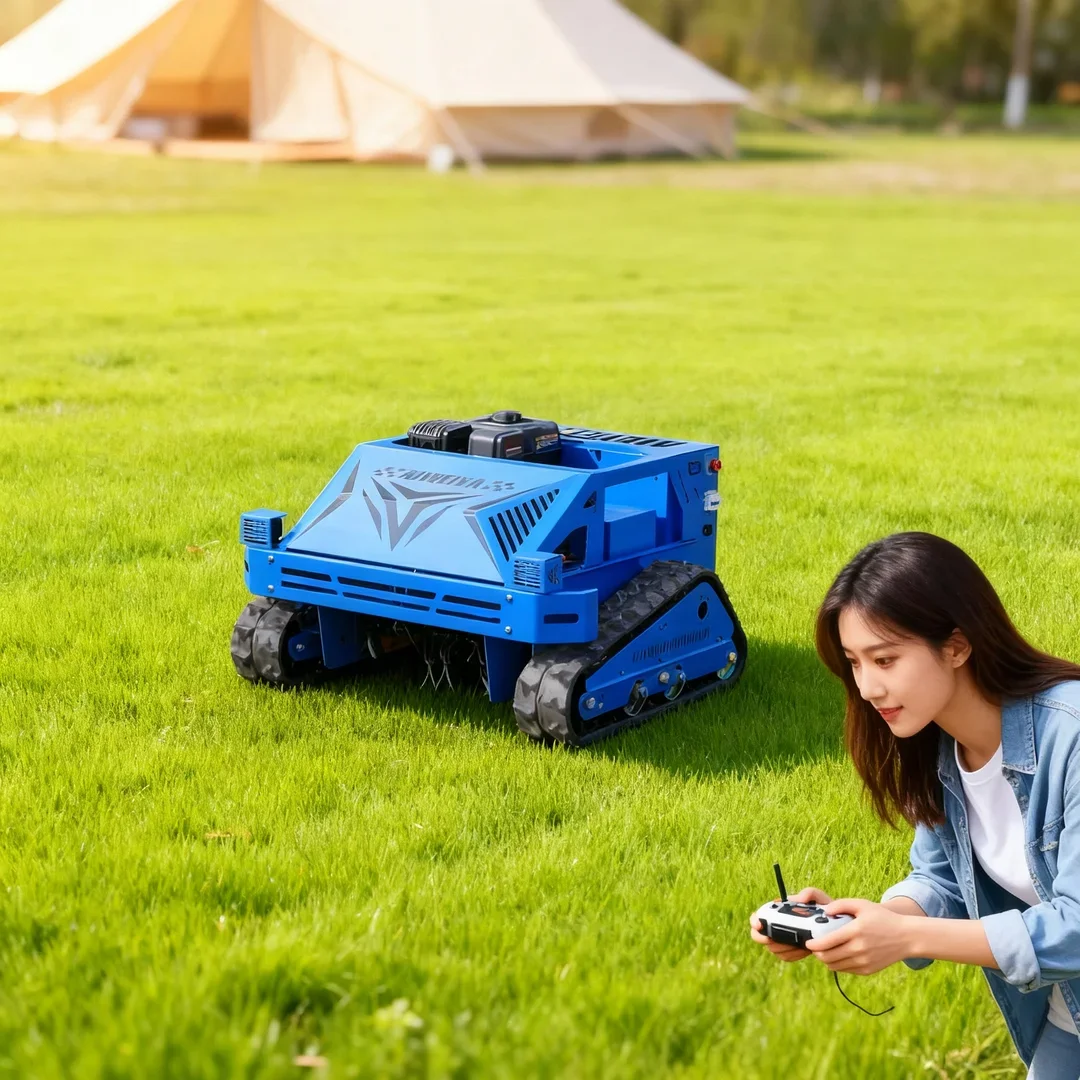 

Индивидуальная и недавно модернизированная газонокосилка с дистанционным управлением, подходящая для конских хозяйств, с дополнительным GPS-модулем.