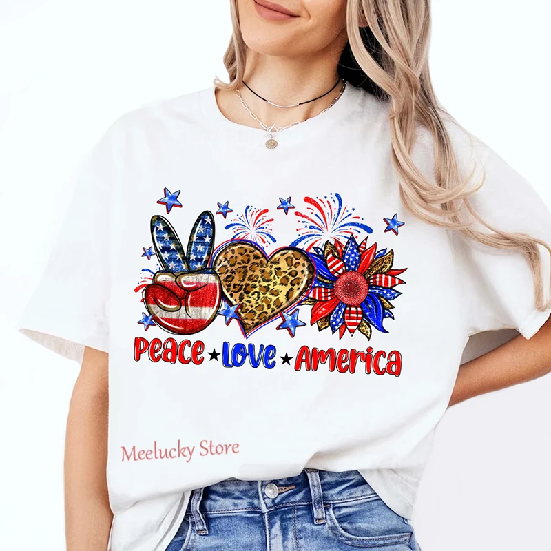 

Peace love freedom 4th of July sunflower letter print pattern Women's casual top versatile and refreshing T-shirt