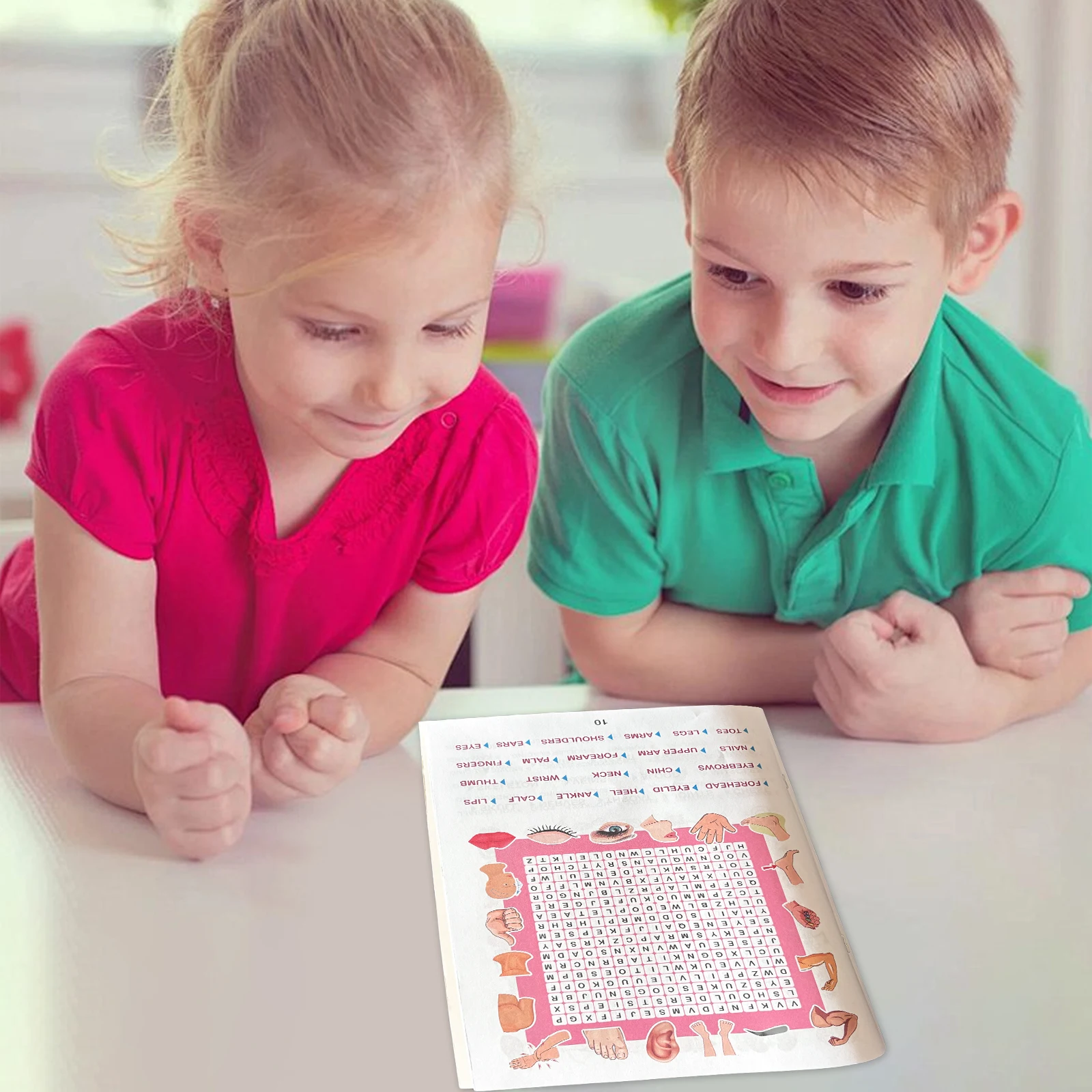 Awesome Words Searching Puzzles: Spell the Correct Word"