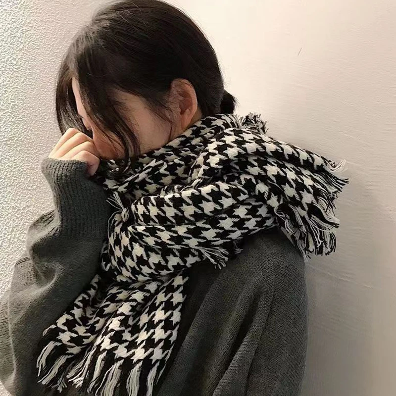 The New Autumn And Winter Thousand -Bird Lattice Scarf Female Korean Version Thickened Warm And Warm Versatile Lattice Knitting