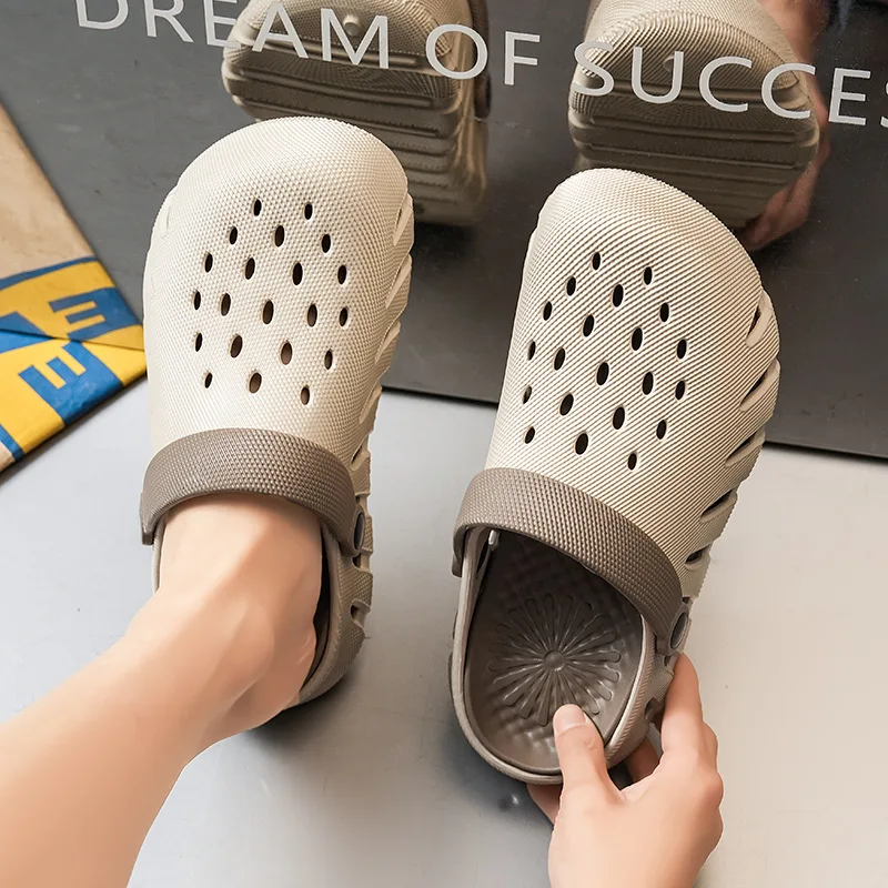 3D pattern hole shoes men's hole shoes couple summer sandals wear non-slip and wear-resistant bag head beach cool slippers view 2
