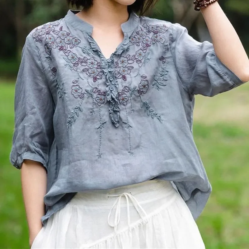 Fashion Solid Color Embroidery Spliced Shirt Summer Women\'s Clothing Loose All-match V-Neck Half Sleeve Blouse Female ZL922