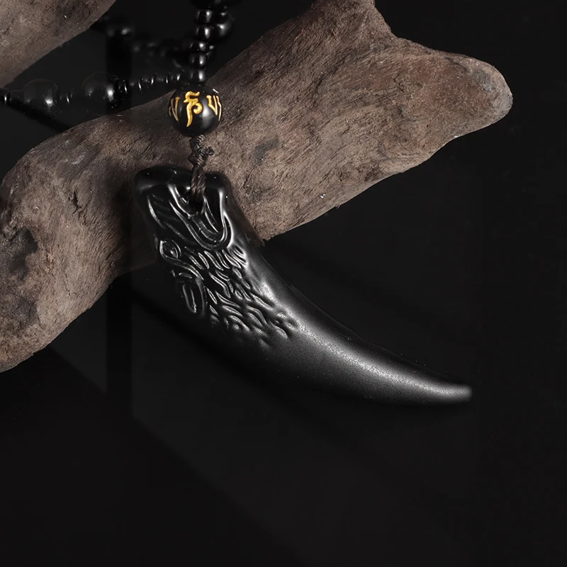 Vintage Charm Faux Obsidian Carved Spike Shape Pendant Beaded Necklace Women Men Personality Amulet Necklace Jewelry Gift