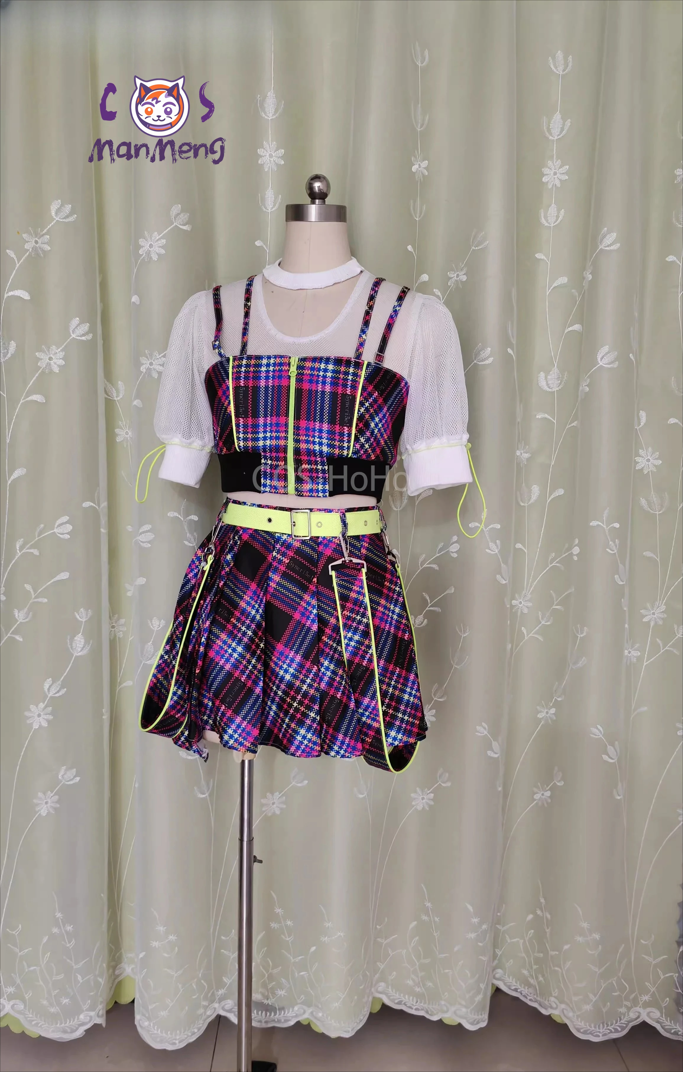 

Lovelive Arashi Chisato/Sakurakoji Kinako/Wanaka Shiki/Onitsuka Natsumi Dancing Raspberry Concert Cosplay Halloween Daily Skirt