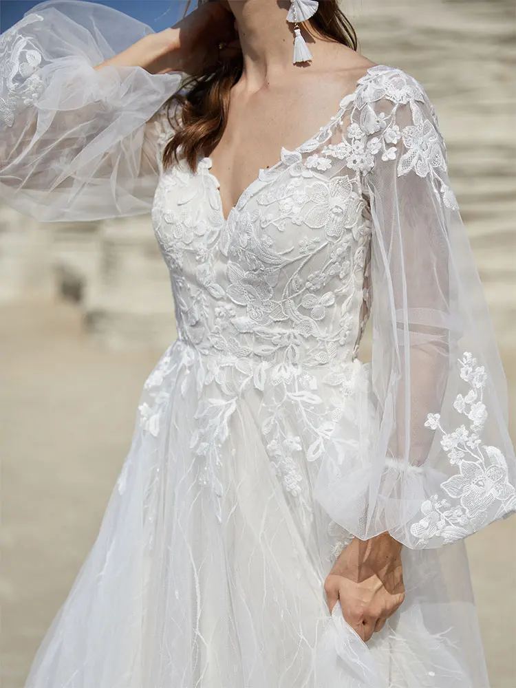 Luxury Wedding Dresses 2024 Long Sleeves Tulle Lace Appliques Backless Bridal Gown For Bride Party Gown