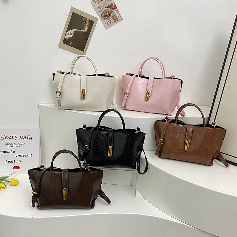 

Women's Bag PU Leather Solid Color Handbag Fashionable Crossbody Bag for Daily Used Casual Versatile High-quality Commuting Bag