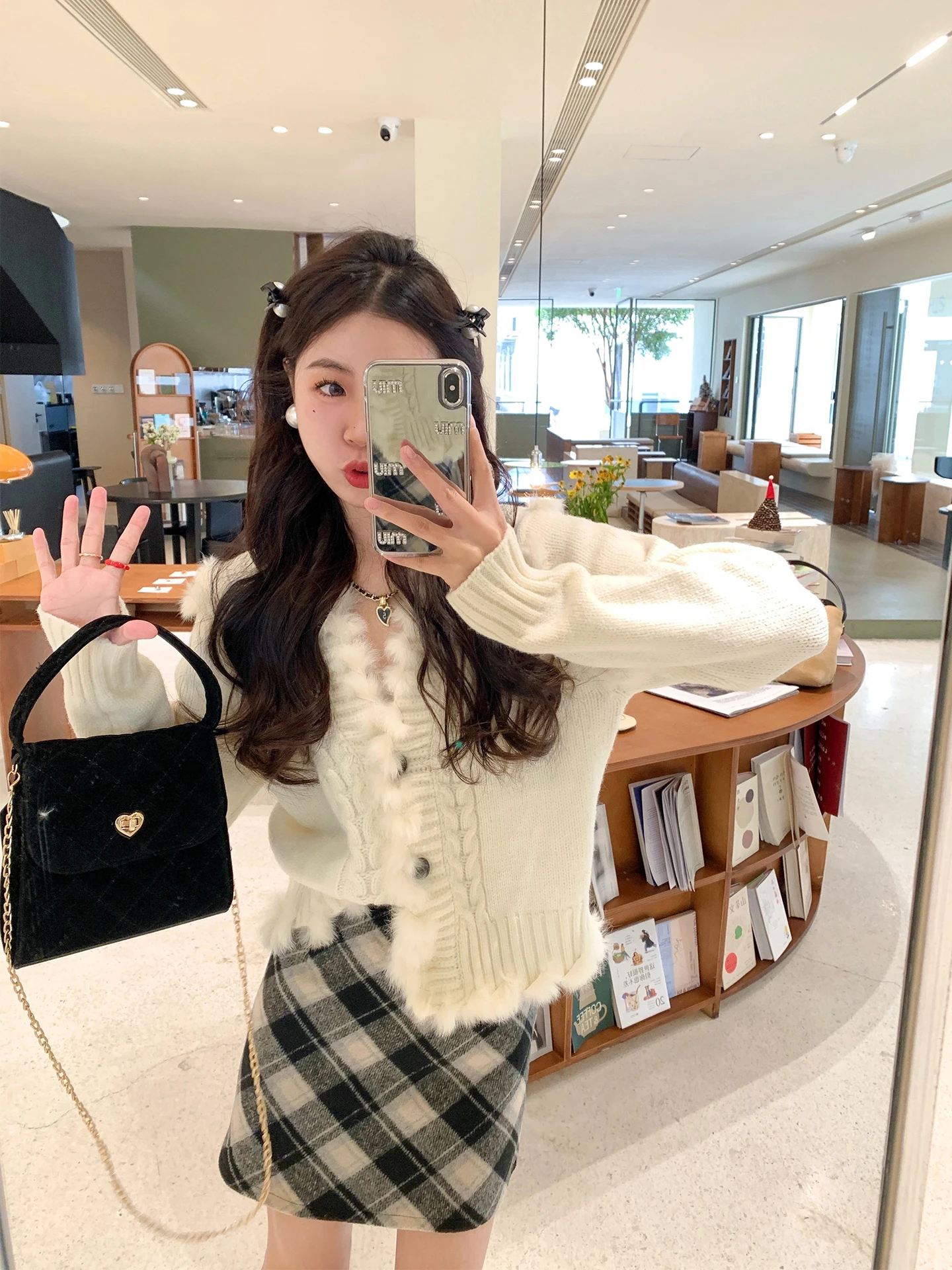 

Soft Cozy ort Knitted White Sweater Coat Women's Autumn Winter Faion Soft Nylon Polyester Blend V-Ne Long Sve Top