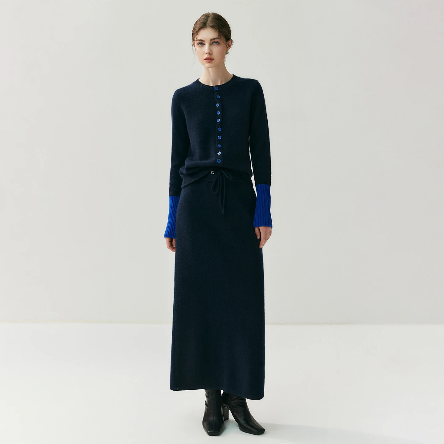 

Ladies' Autumn Winter High-quality 100% Cashmere O-Neck Cuffs Color Blocked Cardigan Sweater Casual Soft Thick Knit Sweater Top