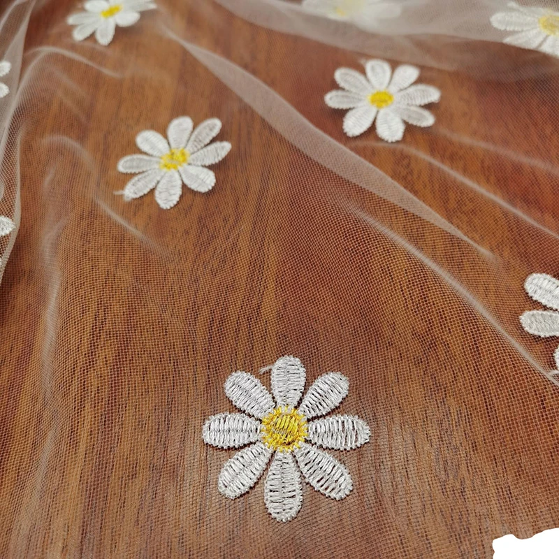 150cm Daisy Flower haftowana tkanina z siateczki francuskie koronki tkaniny siateczka DIY kurtyna dziecięca odzież dziecięca suknia ślubna tiulowa