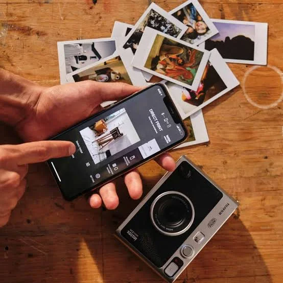 Original Fujifilm Instax Mini Evo Hybrid Instant Camera Bluetooth Photo Print 100 Creative Effects Retro Camera